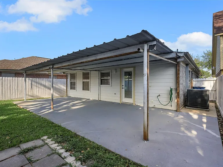 1117 Willersley Ln — Photo 25