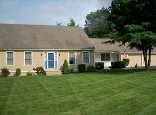73 Brightwood Ln, Southington, CT 06489