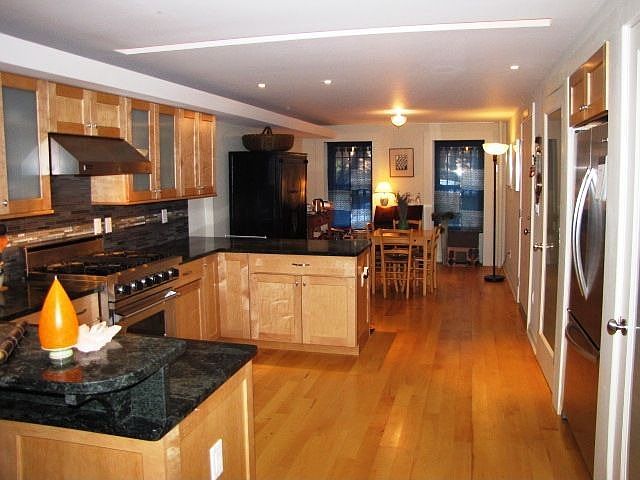 1st image of 670 10th St #7