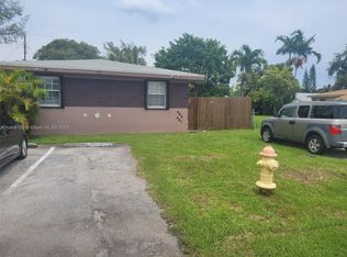 401 SW 4th Ter #1-2, Hallandale, FL 33009
