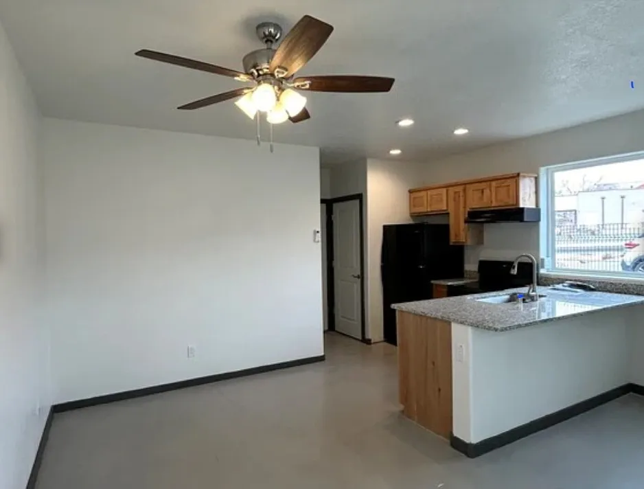 12710 San Jacinto Ave NE — Photo 4