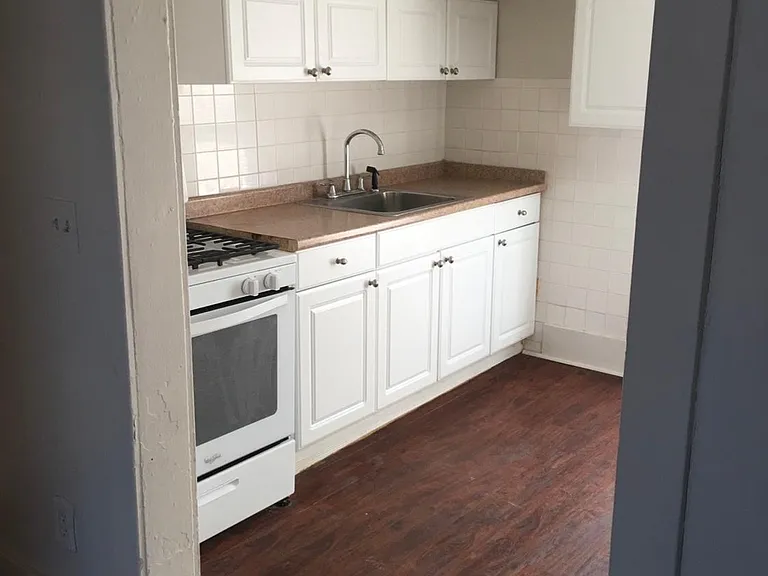 134 University St #2 — Photo 7