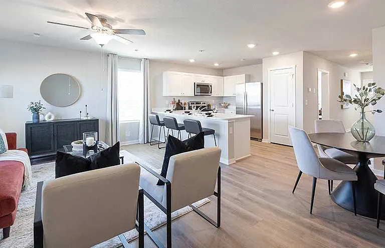 The Ridge at Canyon Landing Townhomes — Photo 4