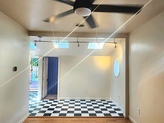 3rd image of 1724 Shore Dr