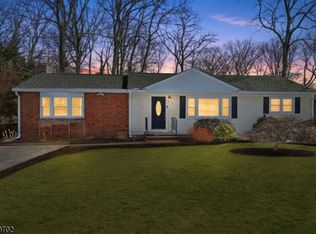 8 Cherry Ln, Randolph Twp., NJ 07869