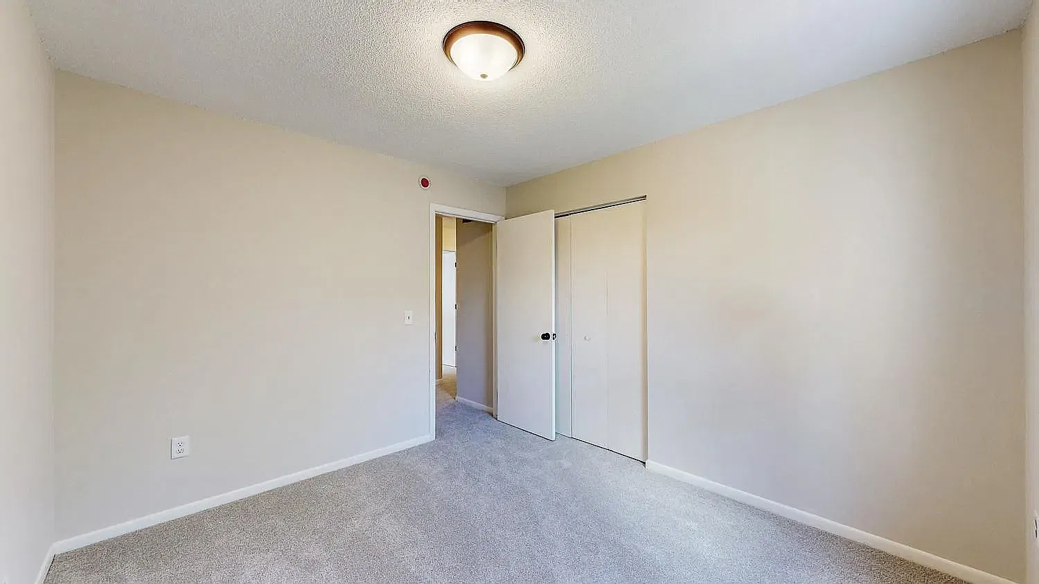 3 bed, 1320 sqft, $1,700 — Photo 4