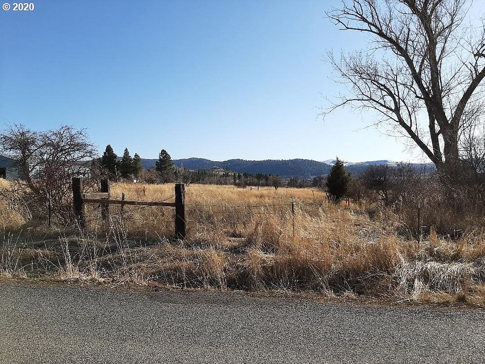 2nd image of 69580 Antles Ln