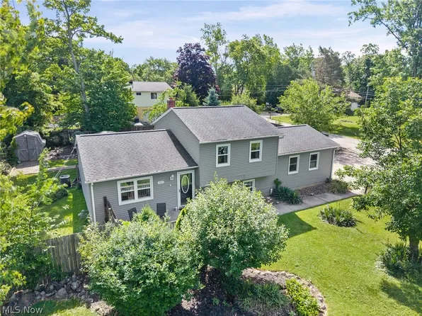 1525 McKinley Ave, Brunswick, OH 44212