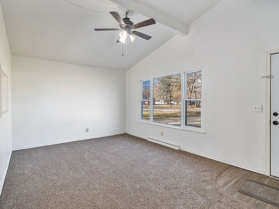 5th image of 465 W Main St