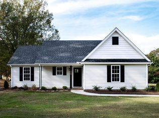 501 Somerset Dr, Zebulon, NC 27597