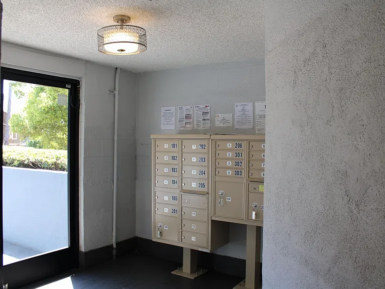 Electro Apartments - WSP 833 Berendo LLC — Photo 1