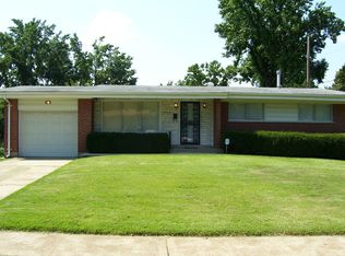 1420 Wadsworth Dr, Florissant, MO 63031