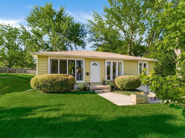 4616 Berry Rd, Kansas City, KS 66106