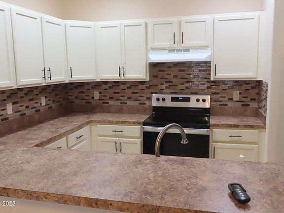 3rd image of 1050 Venetian Dr Unit 104