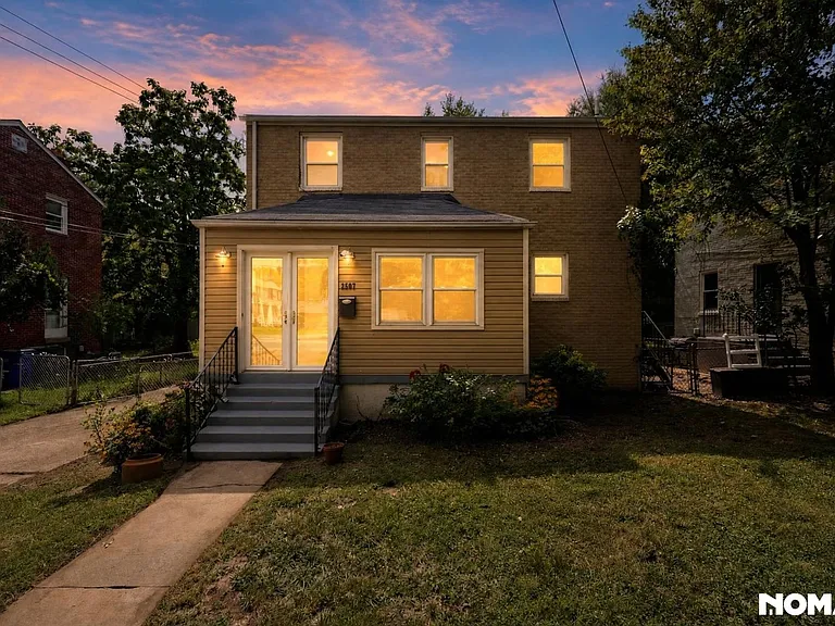 8507 Potomac Ave — Photo 1