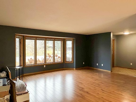5th image of 1803 Robinhood Dr