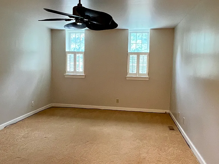 331 Glenpark Ln — Photo 29