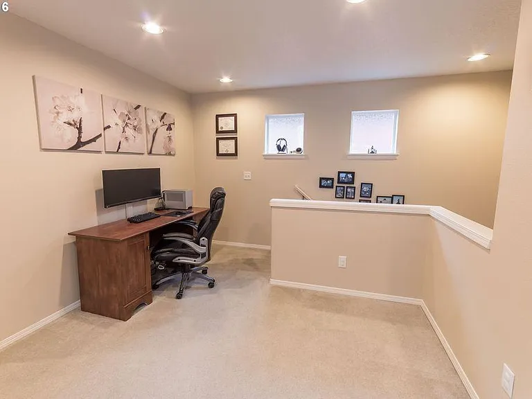 1060 SE Portlandia Ave — Photo 7