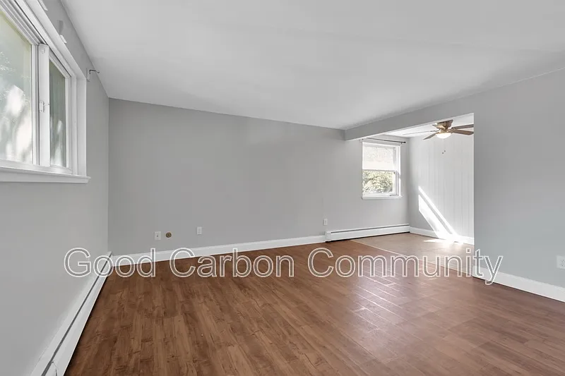 2 bed, 1.0 bath, $1,225 — Photo 1