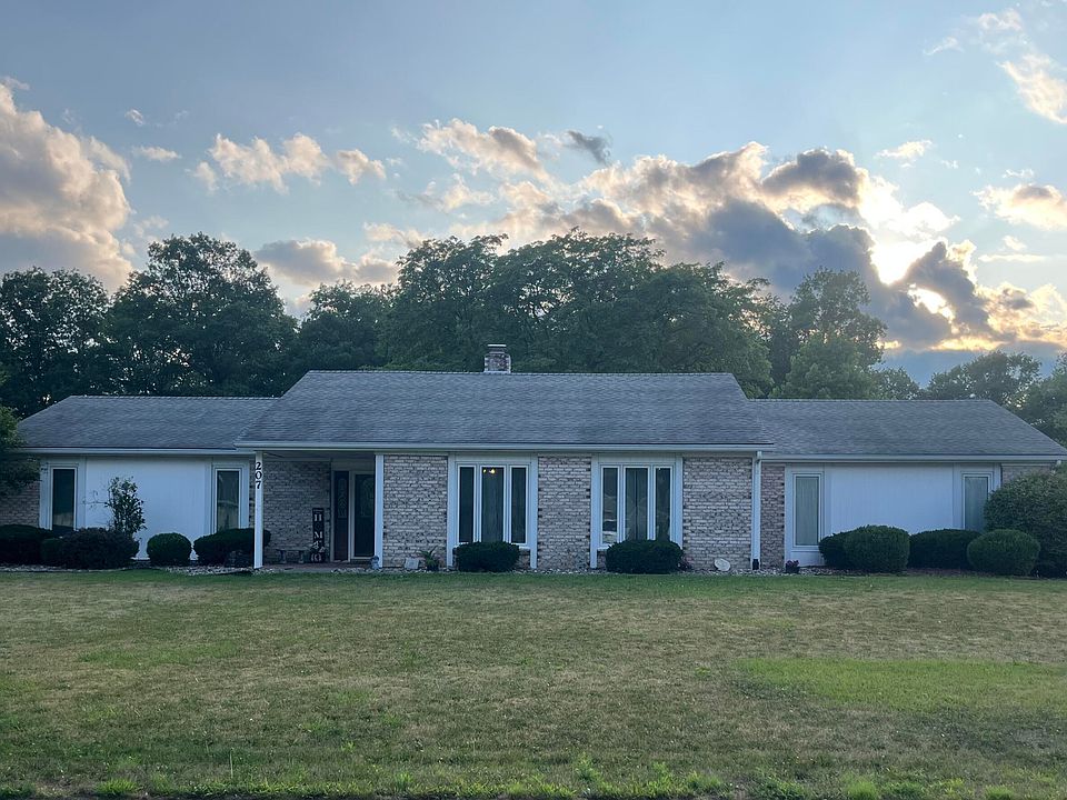 1st image of 207 Illinois Dr
