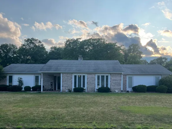 207 Illinois Dr, Bryan, OH 43506
