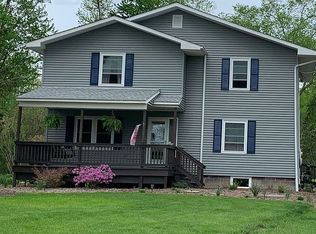 15261 Cowley Rd, Columbia Station, OH 44028