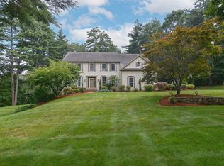 4 Whirty Cir, Hopkinton, MA 01748