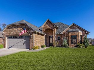703 Meadow Ln, Cache, OK 73527