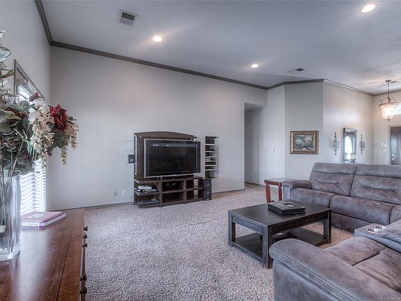 5th image of 10569 S 193rd West Ave