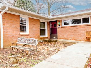 9305 Fairground Rd, Louisville, KY 40291