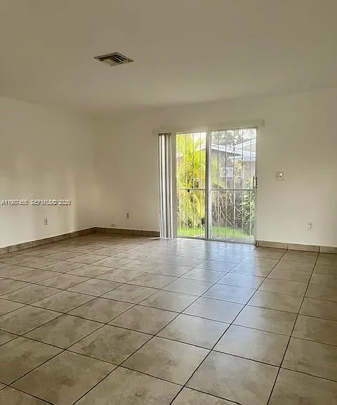 2746 Johnson St #W — Photo 14