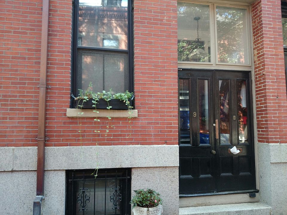 2nd image of 9 Bradford St