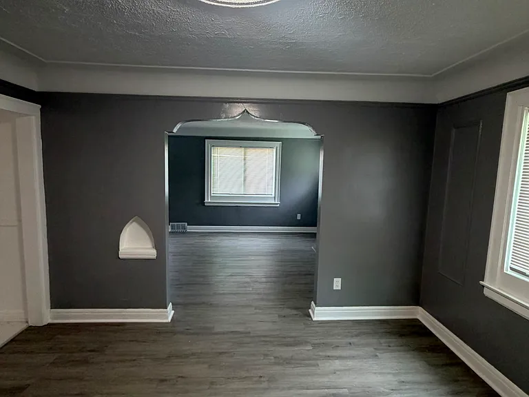 15443 Whitcomb St #2 — Photo 4