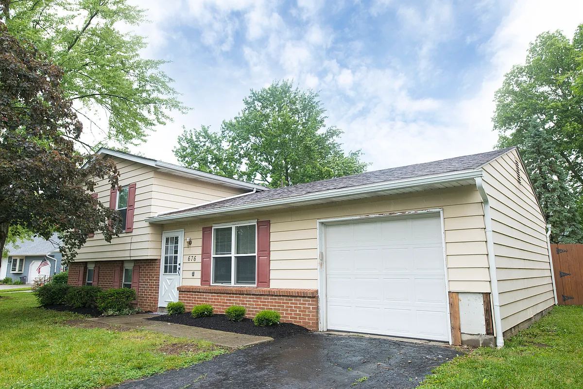 Building Photo - 676 Juniper Ln