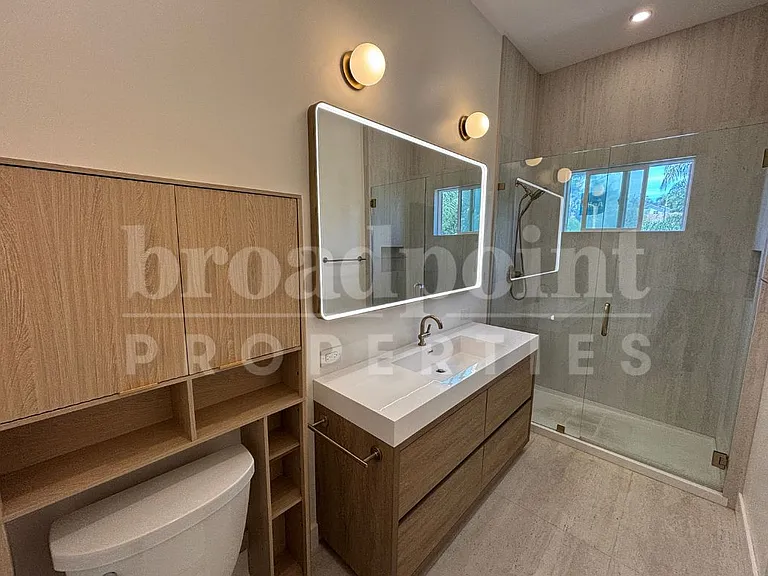 2908-10 Calle De Malibu — Photo 9