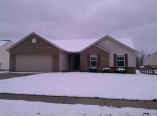 2067 River Birch Dr, Amelia, OH