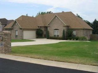 2017 Jamestown Rd, Jonesboro, AR 72404