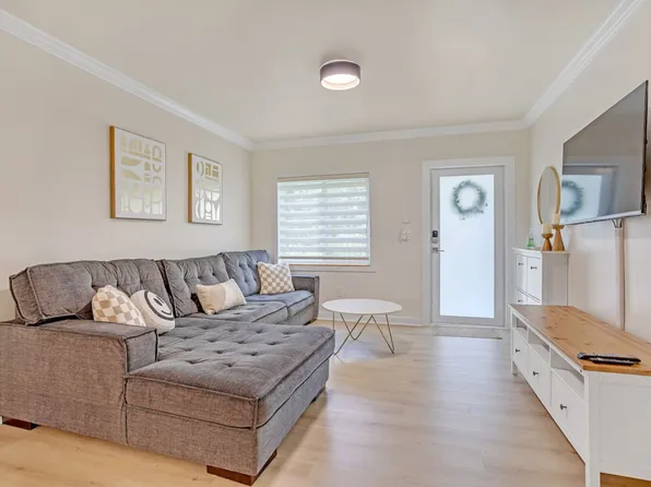 571 Lee Dr #Id1234543p, Miami, FL 33166