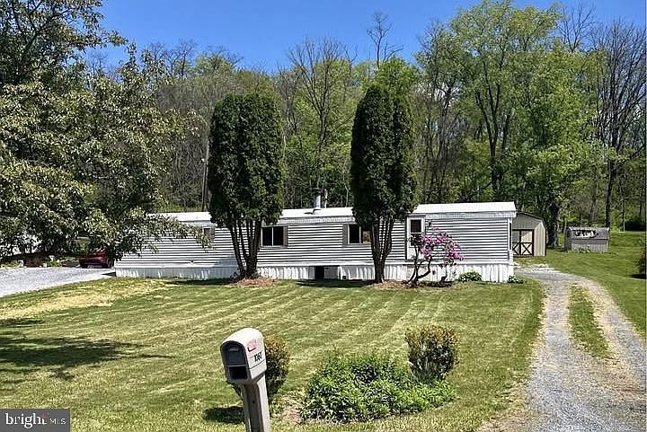 1st image of 1060 Industrial Ave