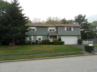 29 Black Walnut Dr, Coventry, RI 02816