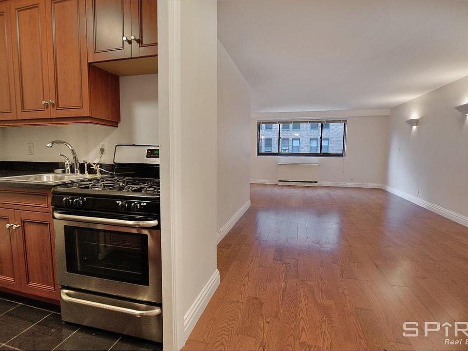 1st image of 330 W 45th St APT 5H
