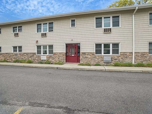 4th image of 490 Main St #8-C