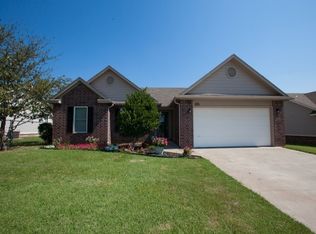 605 W Dogwood St, Coweta, OK 74429