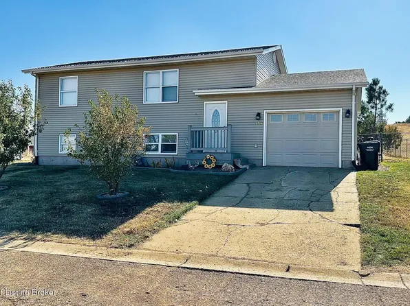 404 3rd Ave SE, Belfield, ND 58622