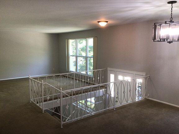 3rd image of 4790 Fiji Dr