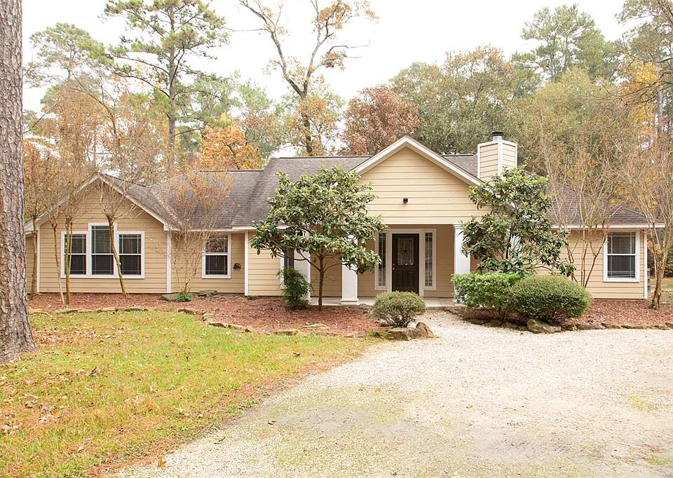 1st image of 23436 Hillcrest Dr