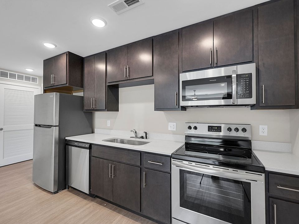 1st image of 707 Springfield Ave #104