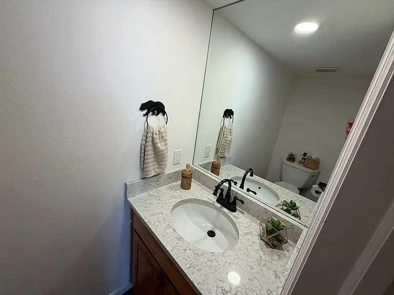 880 Homestead Dr — Photo 9