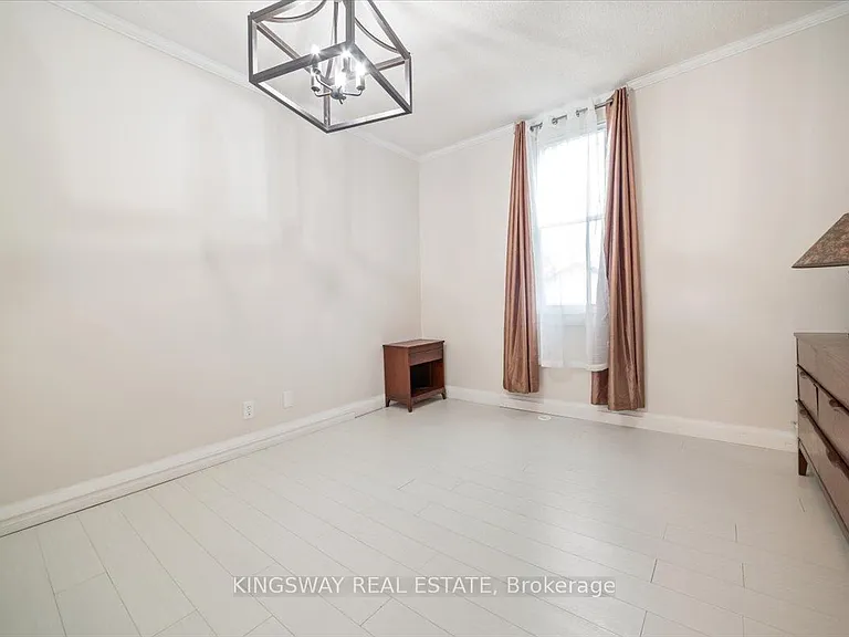 1144 Fisher Ave #UPPER — Photo 12