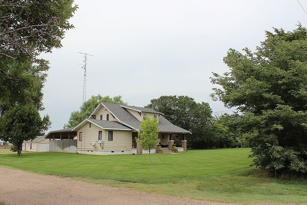 594 Us Highway 83, Oakley, KS 67748 | Zillow